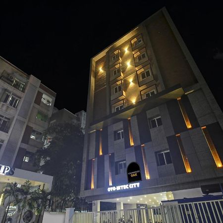 היידראבד Super Townhouse Oak Hitec City Near Image Hospital מראה חיצוני תמונה