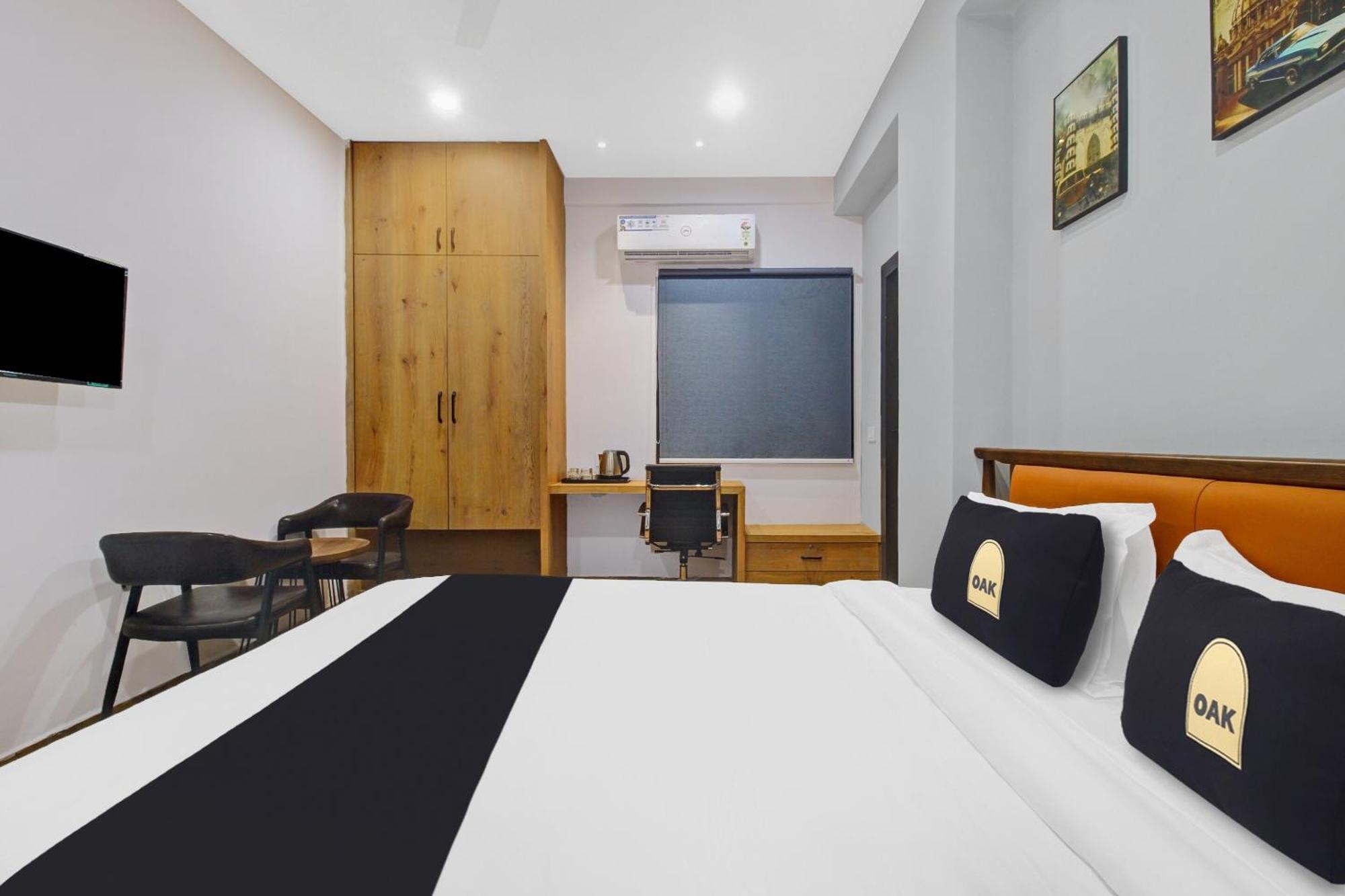 היידראבד Super Townhouse Oak Hitec City Near Image Hospital מראה חיצוני תמונה