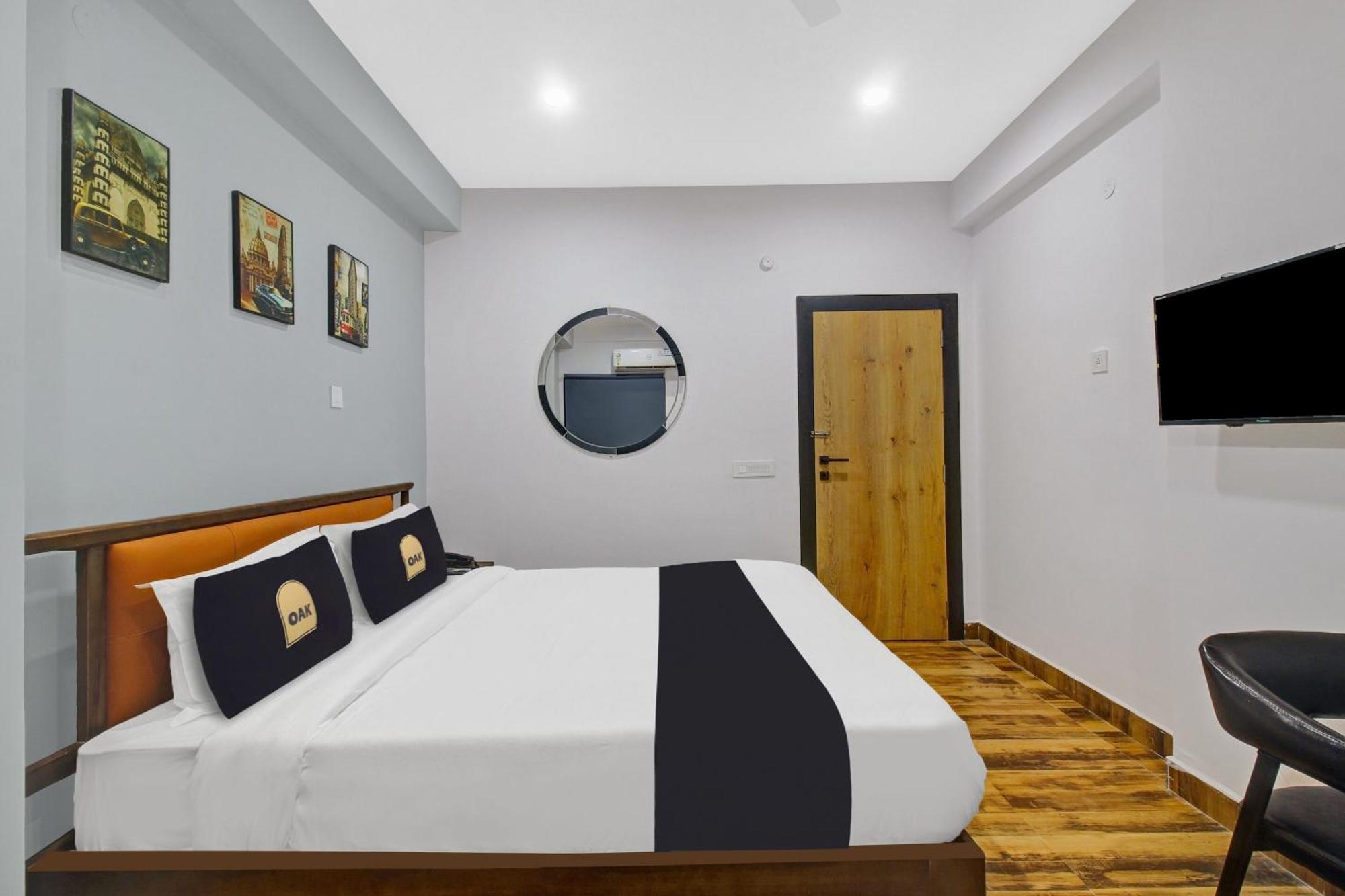 היידראבד Super Townhouse Oak Hitec City Near Image Hospital מראה חיצוני תמונה